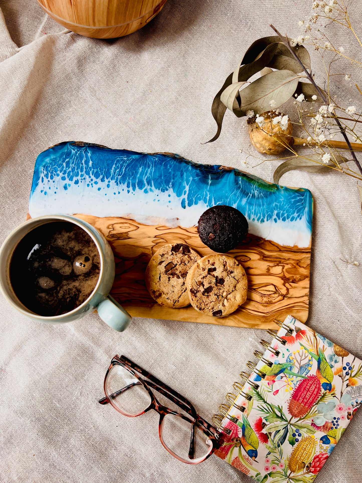 Ocean Resin Art Board, Medium Resin Serving Platter