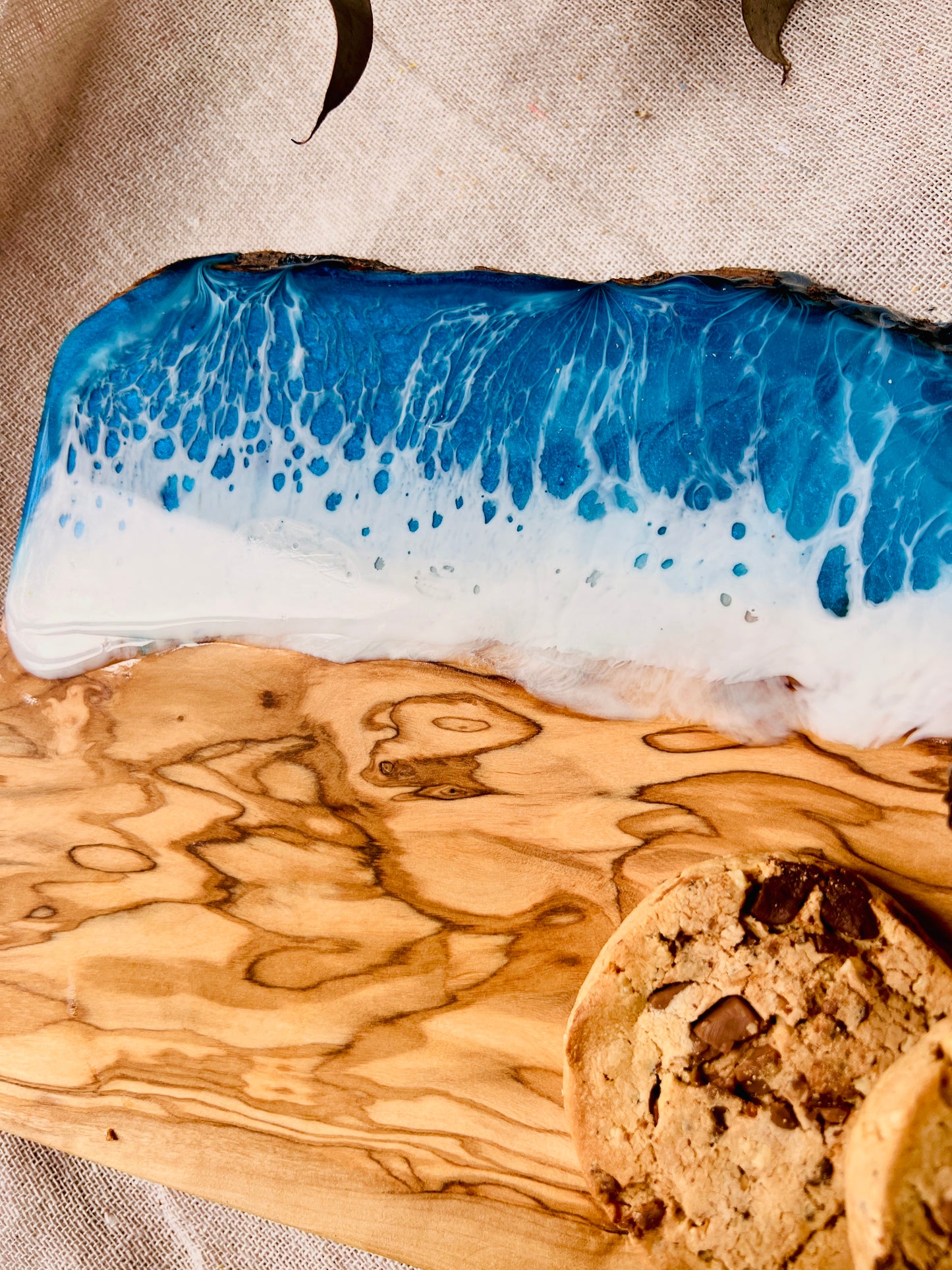 Ocean Resin Art Board, Medium Resin Serving Platter